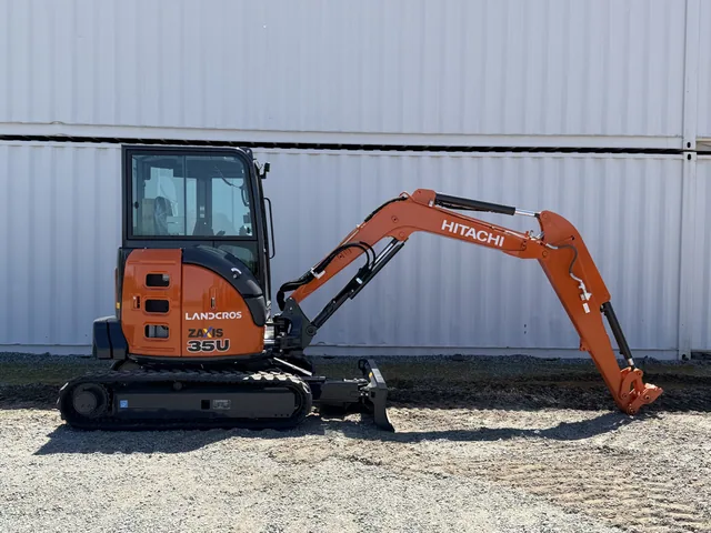 Actual stock photo 2 of Hitachi LANDCROS ZX35U-5N, stock 019633