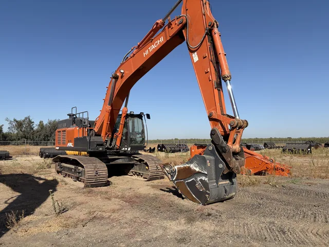 Actual stock photo 2 of 2021 Hitachi LANDCROS ZX470LC-6, stock 019786
