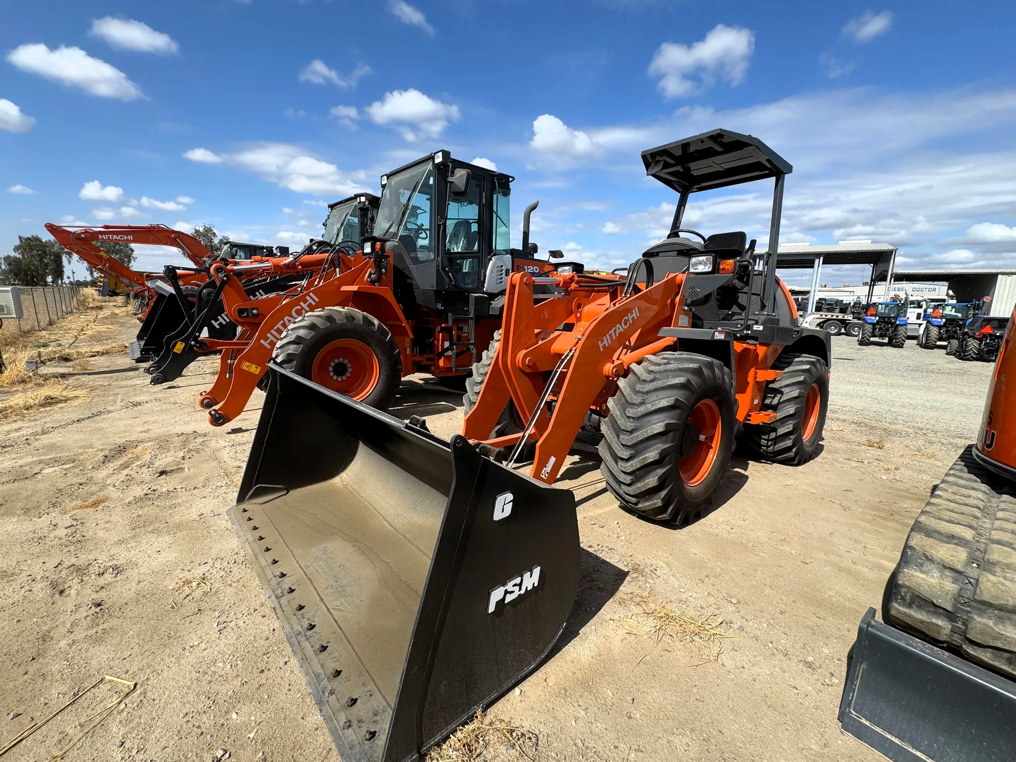 Actual stock photo of Hitachi LANDCROS ZW80-5B, stock 021878