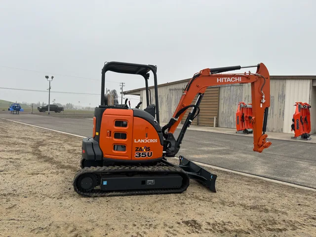 Actual stock photo 2 of Hitachi LANDCROS ZX35U-5N, stock 021893