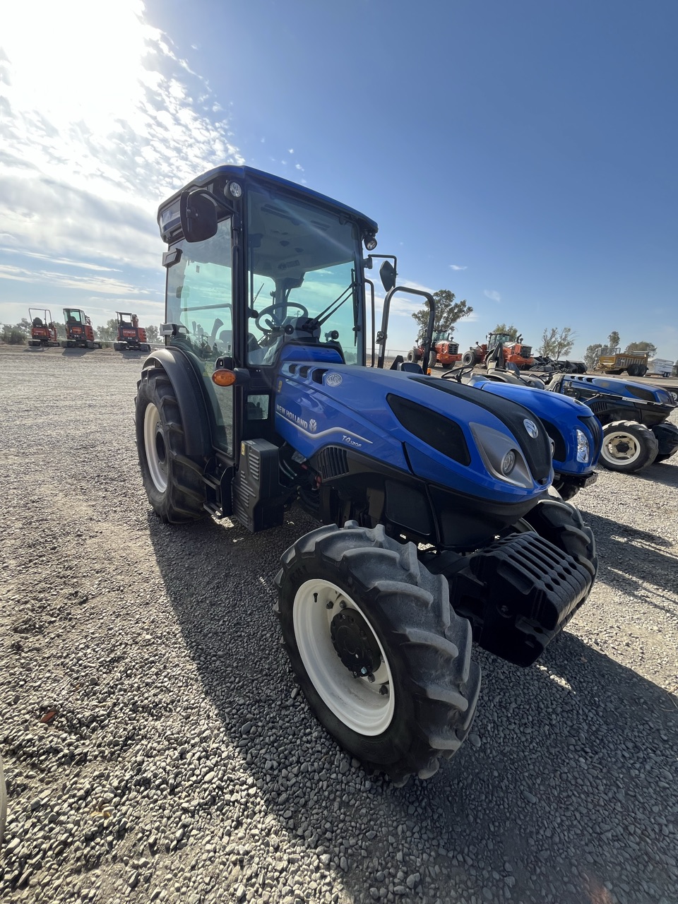 Actual stock photo of New Holland T4.120F T4B, stock 001470
