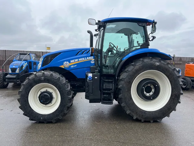 Actual stock photo 2 of 2023 New Holland T6.180 EC, stock 003028