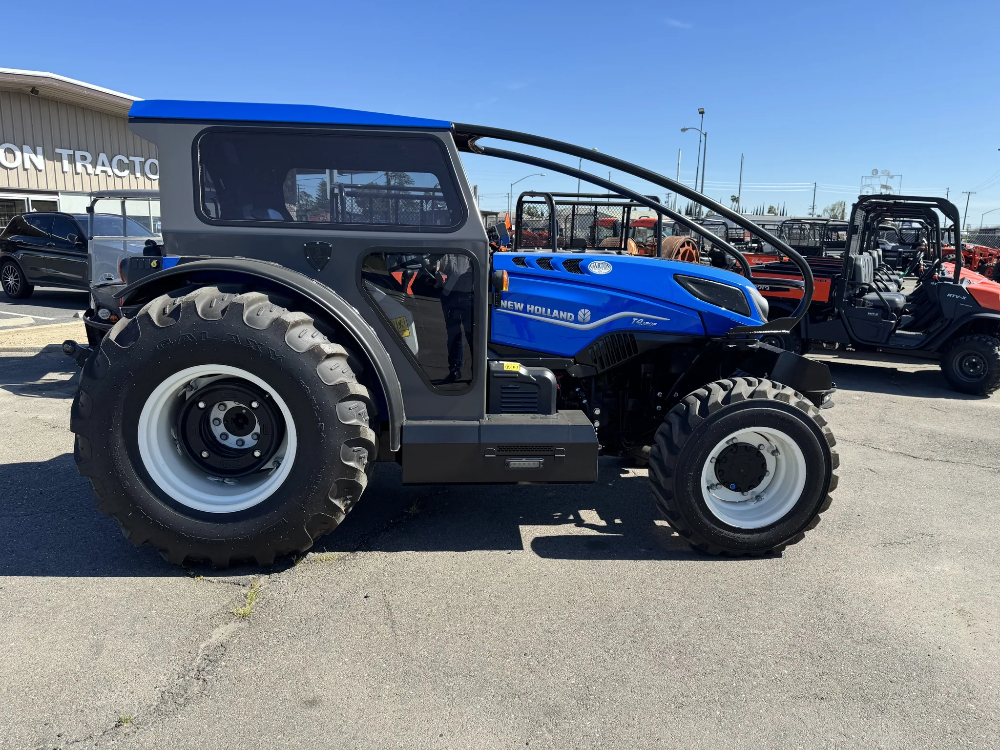 Actual stock photo of New Holland T4.120F T4B, stock 002305