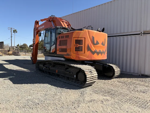 Actual stock photo 3 of Hitachi LANDCROS ZX345USLC-7H, stock 020946