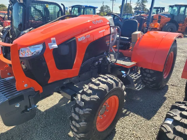 Actual stock photo 2 of Kubota M5L-111-SN, stock 026178