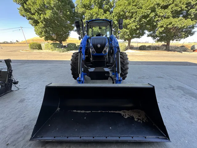 Actual stock photo 3 of New Holland POWERSTAR120, stock 027355