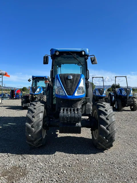 Actual stock photo 2 of 2019 New Holland T4.100F, stock 028981