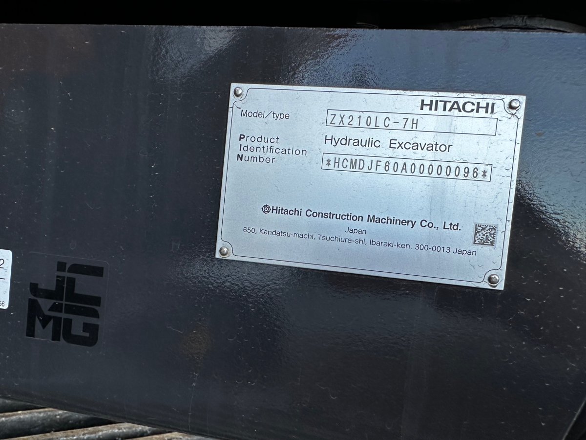 Actual stock photo of Hitachi LANDCROS ZX210LC-7H, stock 008523