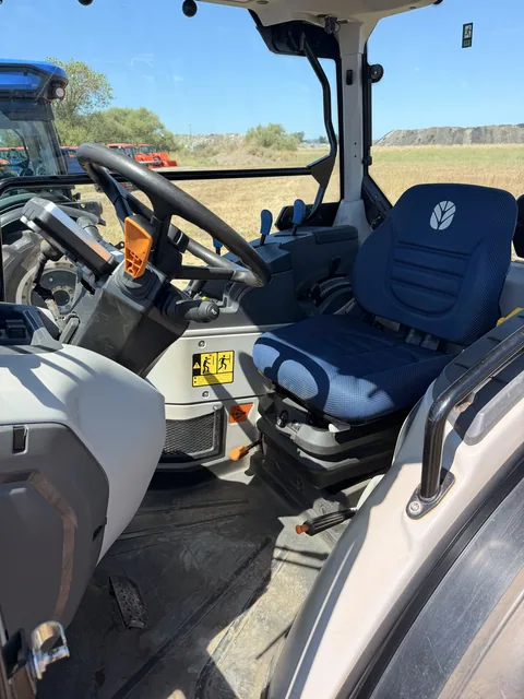 Actual stock photo 5 of 2023 New Holland T4.100F T4B, stock 029937