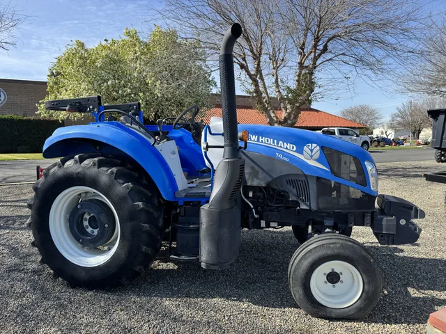 Actual stock photo 2 of 2016 New Holland T4.120, stock 003845