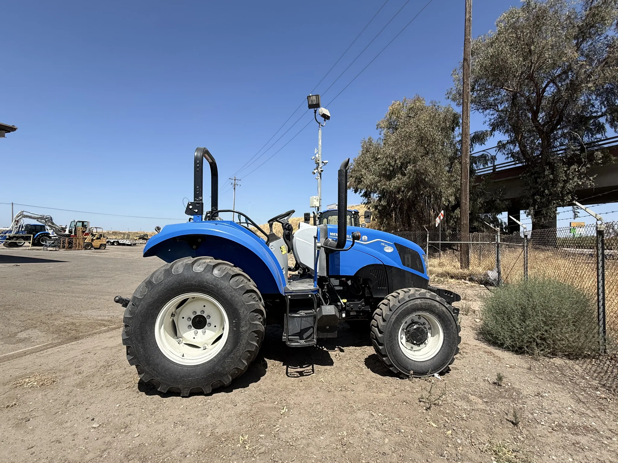 Actual stock photo of New Holland T5.120 DC, stock 003889