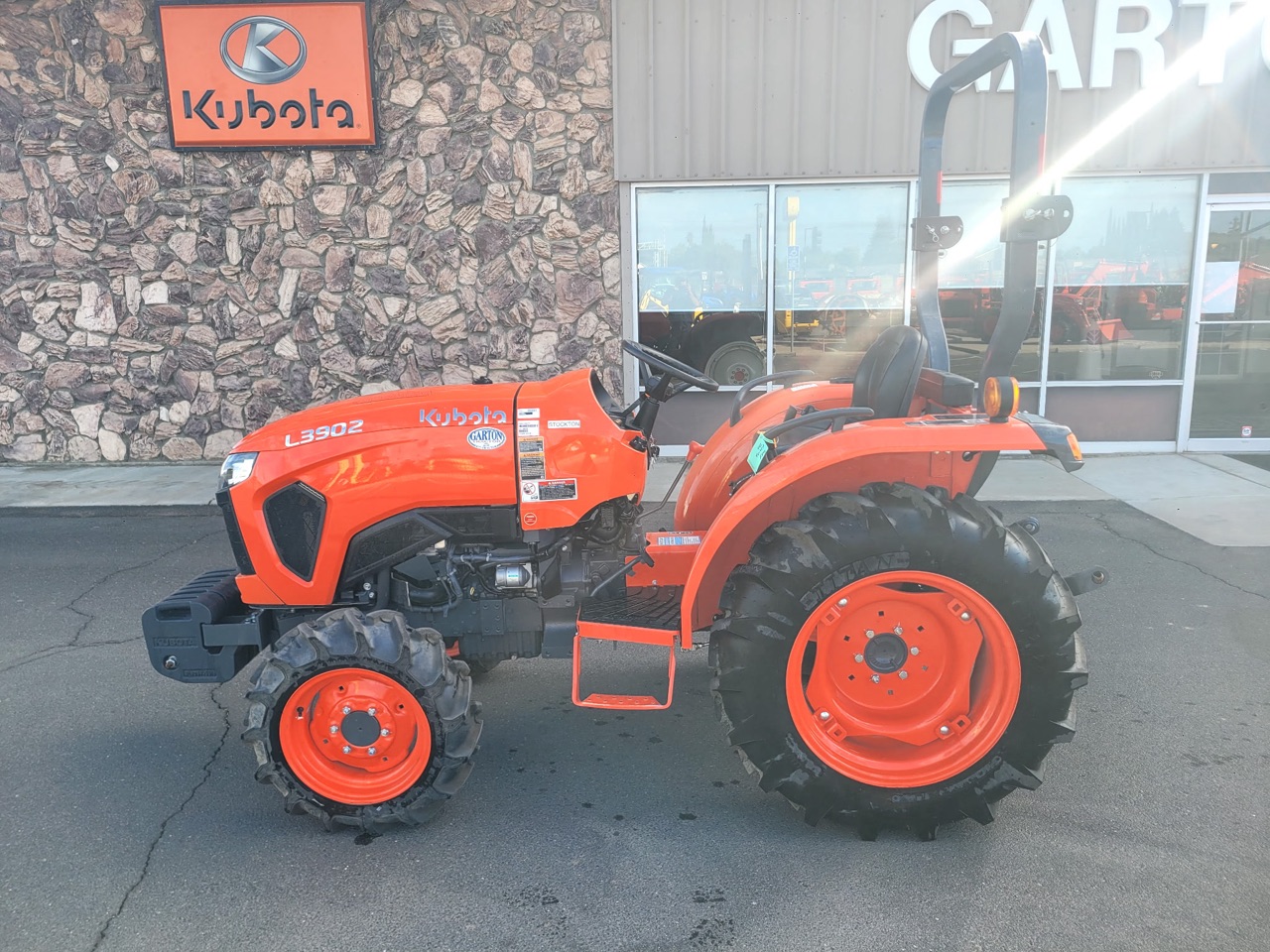 Actual stock photo of 2025 Kubota L3902DT, stock 019923