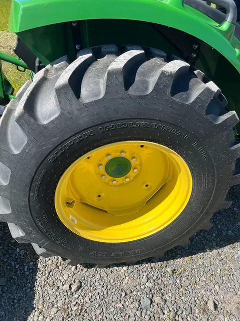 Actual stock photo 9 of John Deere 4044M, stock 027901